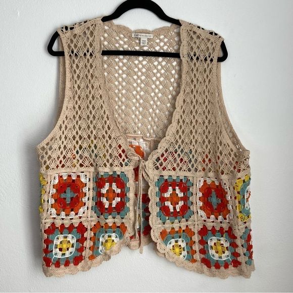 Cato Tan Floral Crochet Vest Women’s Plus Sz 18/20 Granny Square Hippie 70’s - Picture 2 of 12